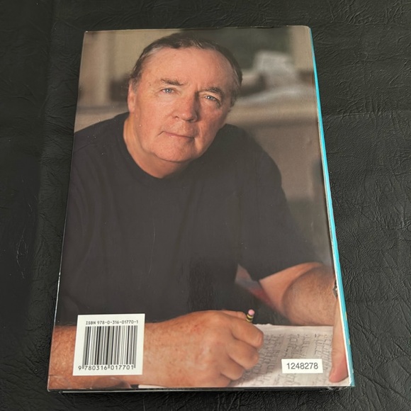 Book, “7th Heaven” by James Patterson, EUC, 297 pages, $28 Retail - Picture 4 of 8